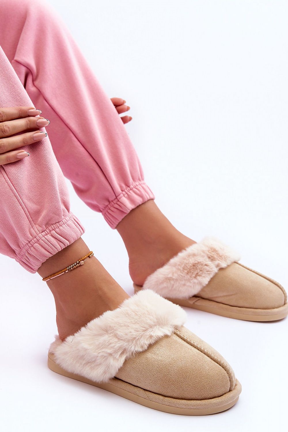 Slippers model 188689